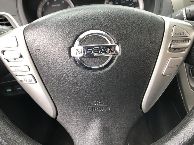 2013-2019 Nissan Sentra Left Driver Steering Wheel Airbag