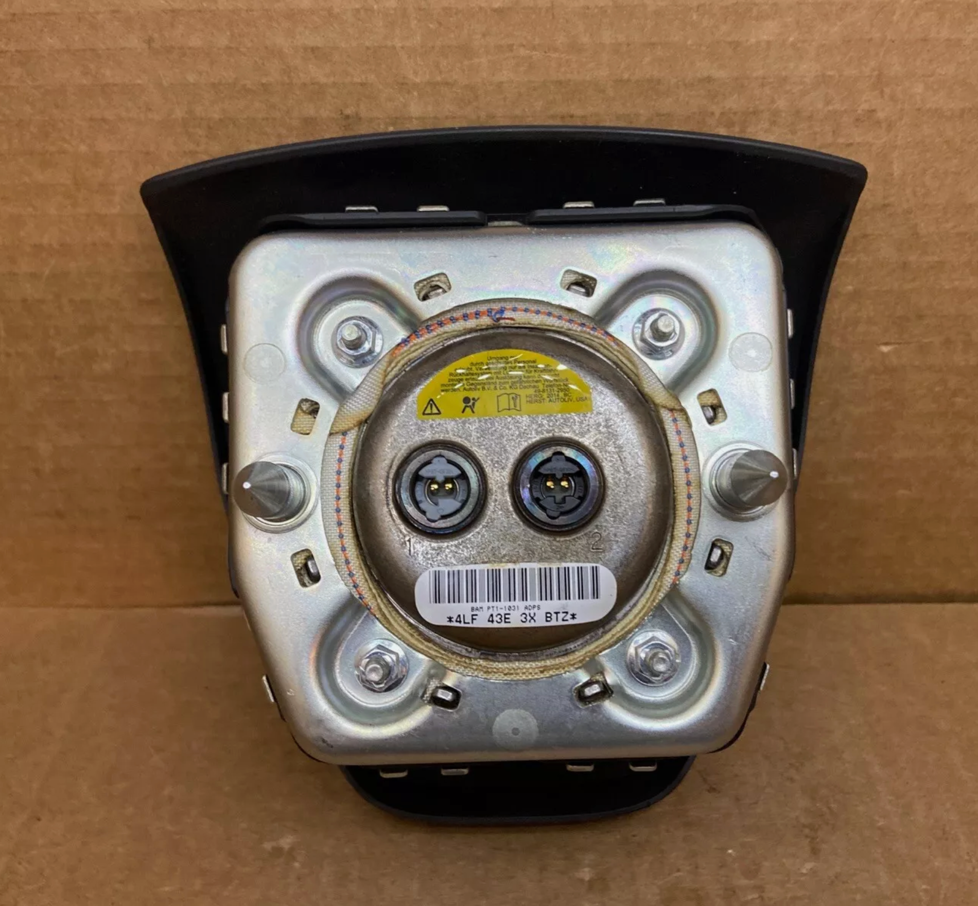 2013-2019 Ford Taurus Left Driver Steering Wheel Airbag Black: 253-06884L